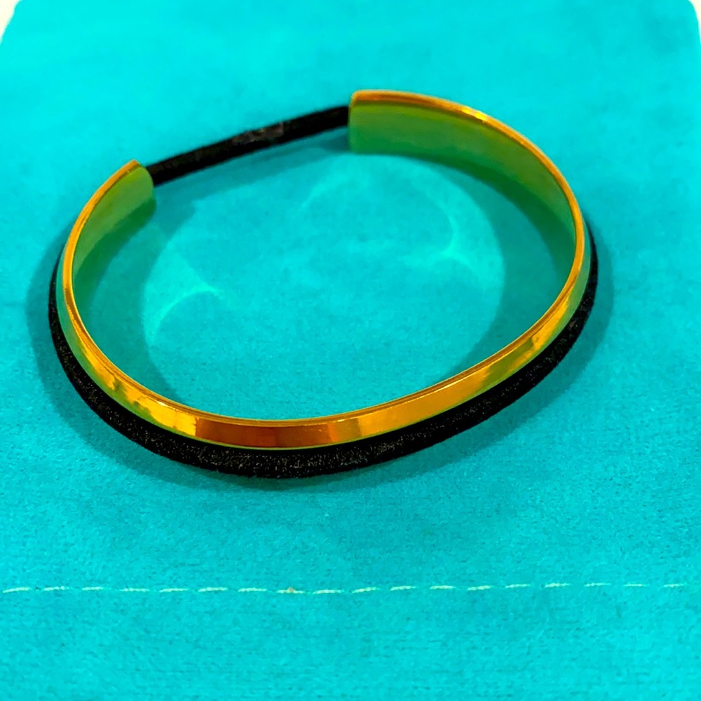 Bracelet/ hair tie combo EUC